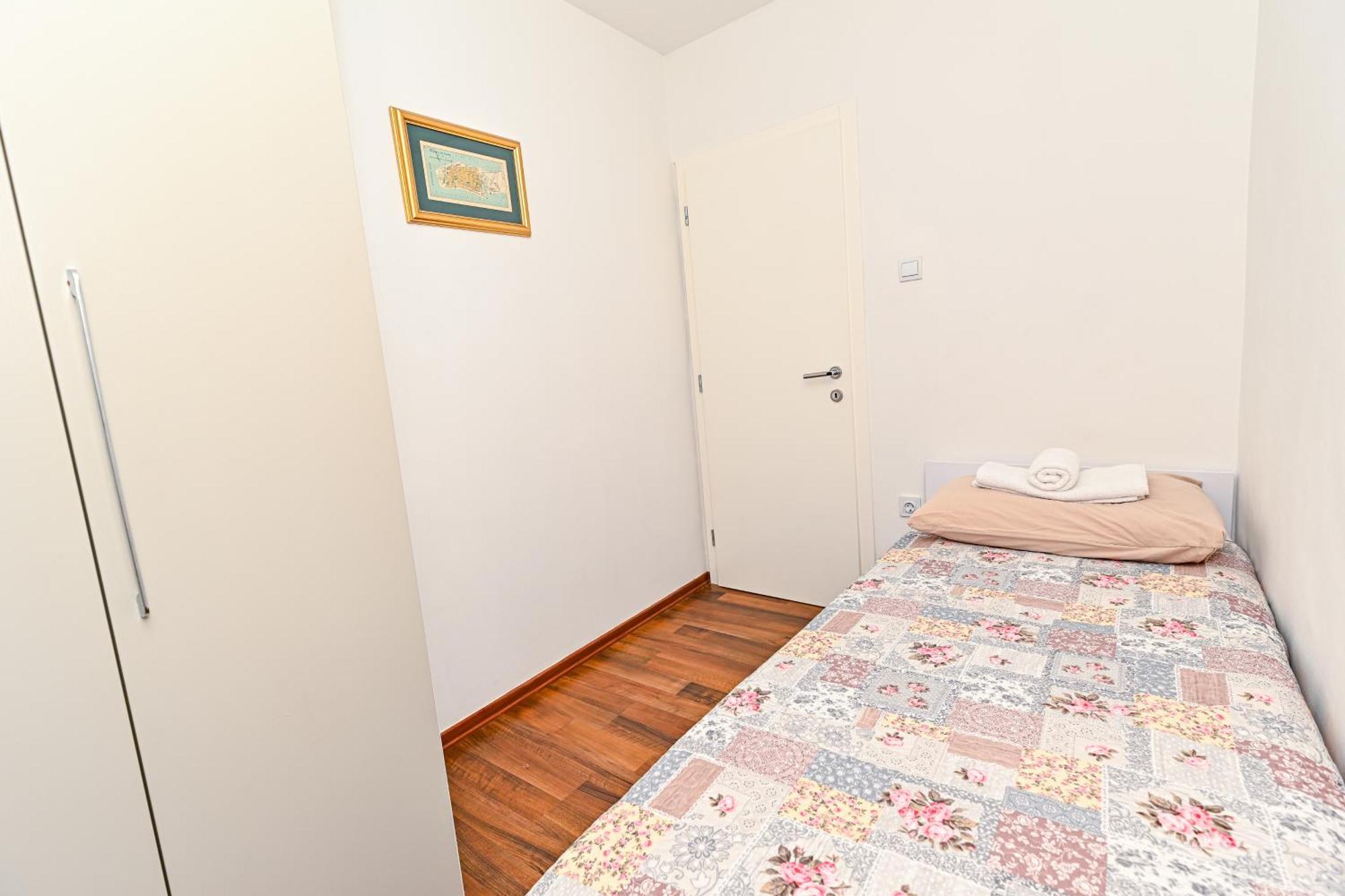 Apartment Aldora Задар Екстериор снимка